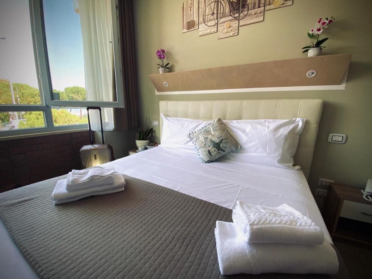 Atico Hotel Desenzano del Garda Exterior photo