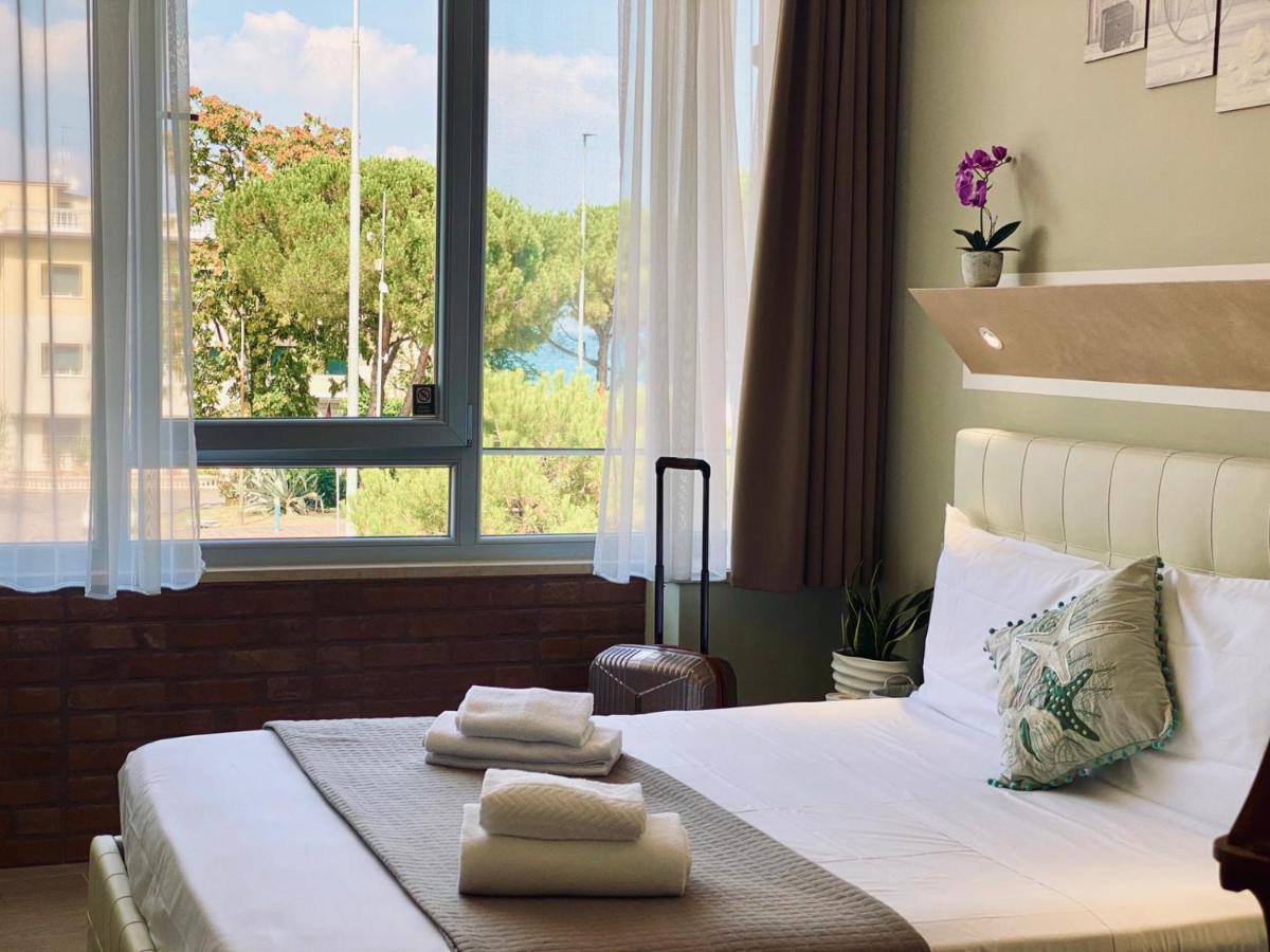 Atico Hotel Desenzano del Garda Exterior photo