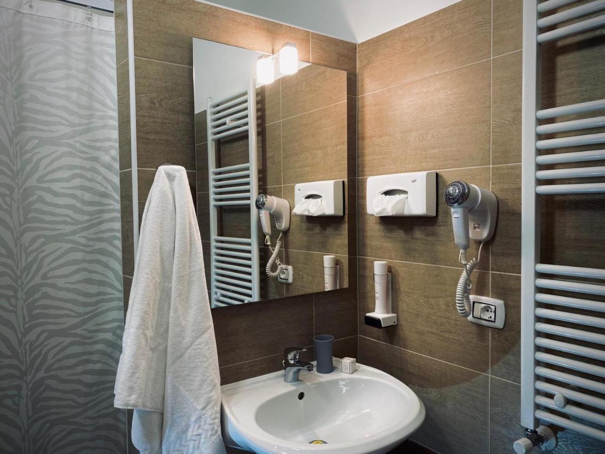 Atico Hotel Desenzano del Garda Exterior photo