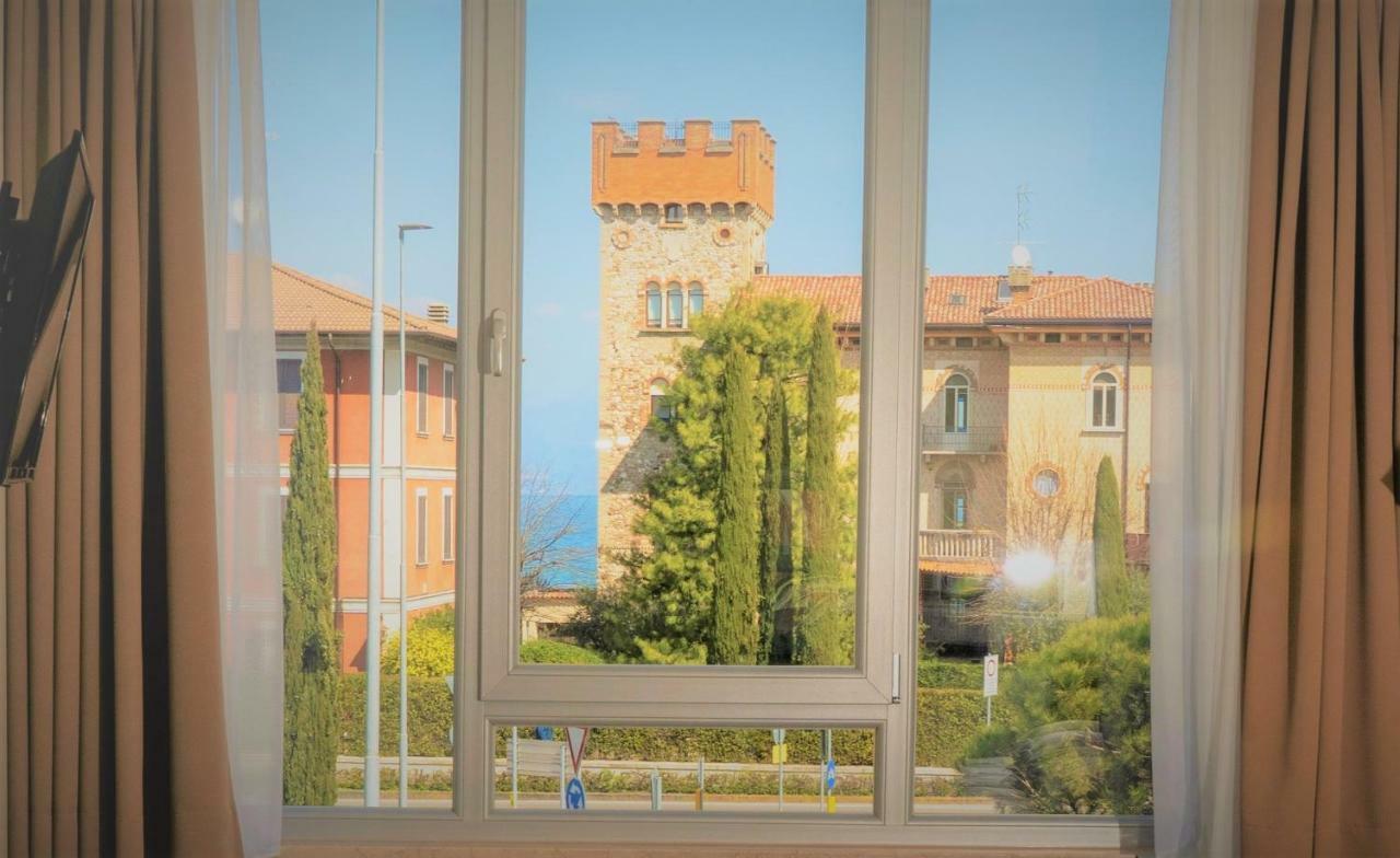Atico Hotel Desenzano del Garda Exterior photo